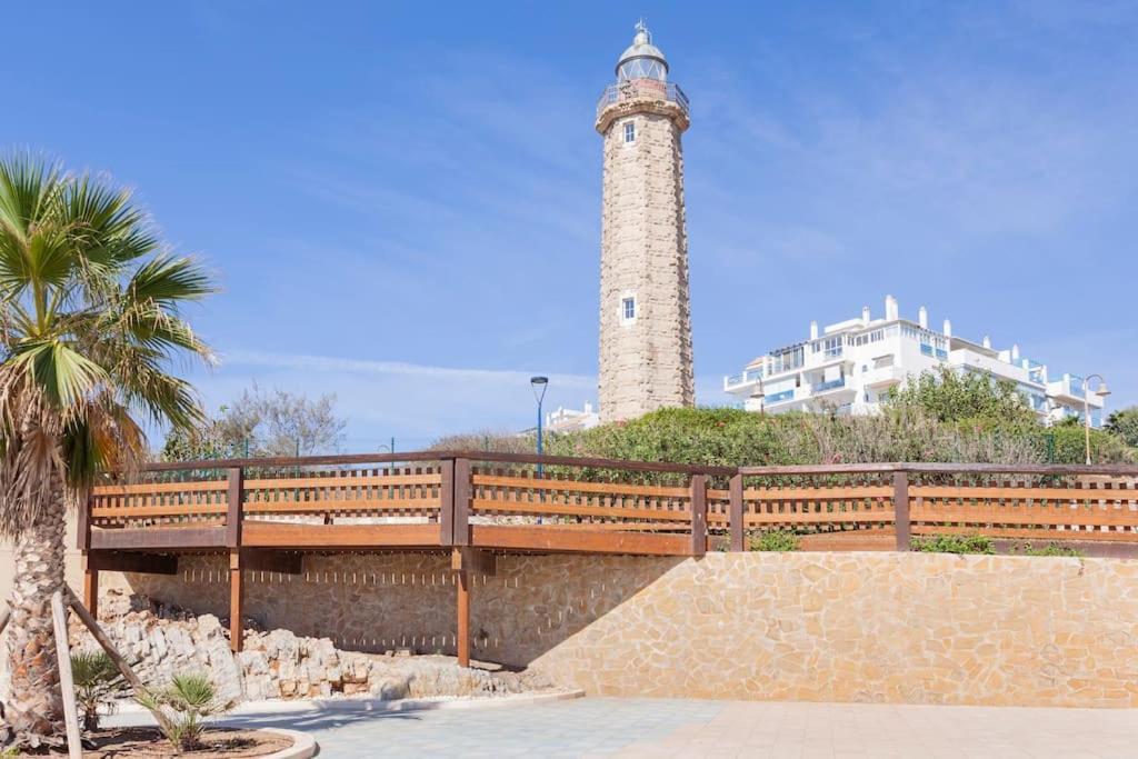 Faro Puerto Estepona Exteriér fotografie